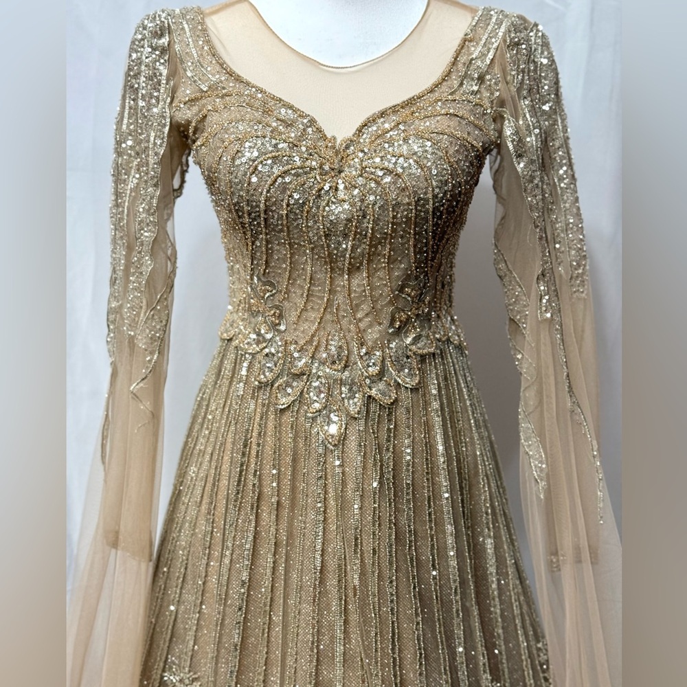 Gold Evening Gown - Picture 4 of 10